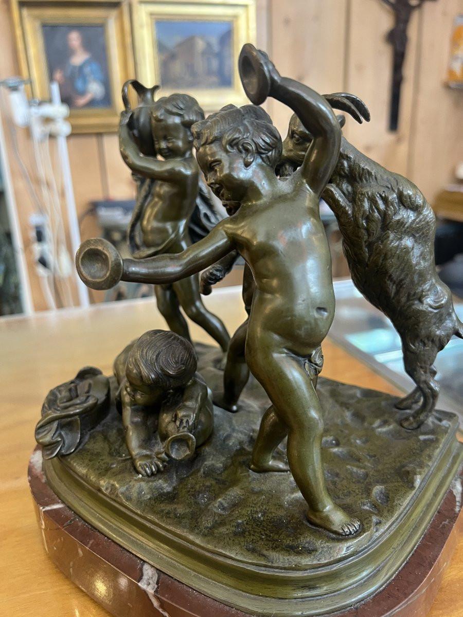 Groupe de putti musiciens en bronze du 19ème siècle sur socle en marbre, signé Claudion-photo-3
