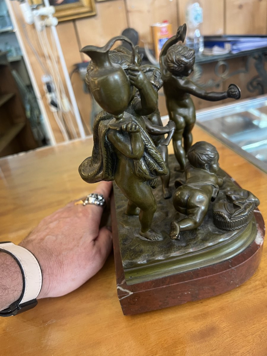Groupe de putti musiciens en bronze du 19ème siècle sur socle en marbre, signé Claudion-photo-7