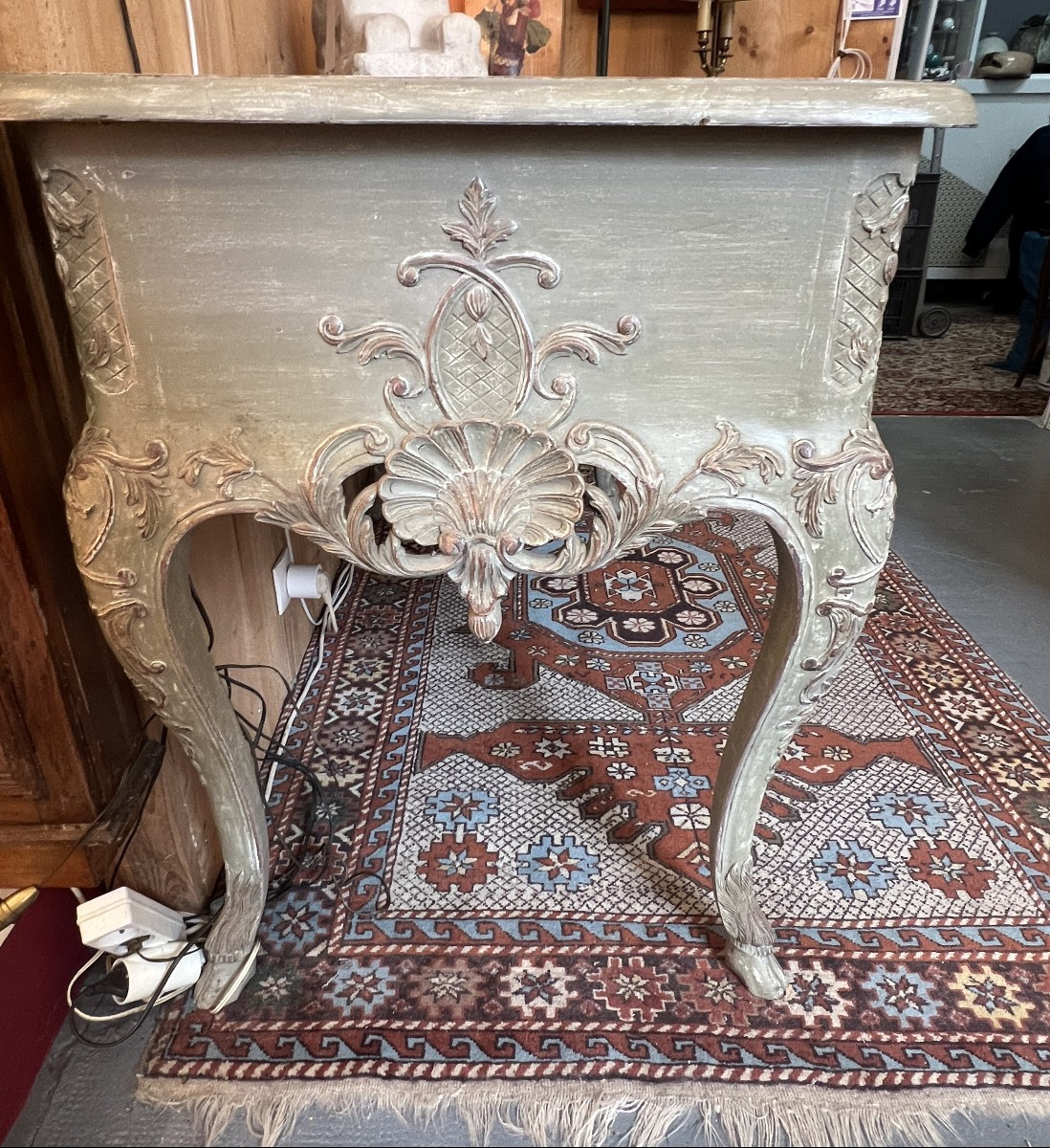 Console régence, table de chasse en bois rechampi sculpté, ouvrant par deux tiroirs en ceinture-photo-3