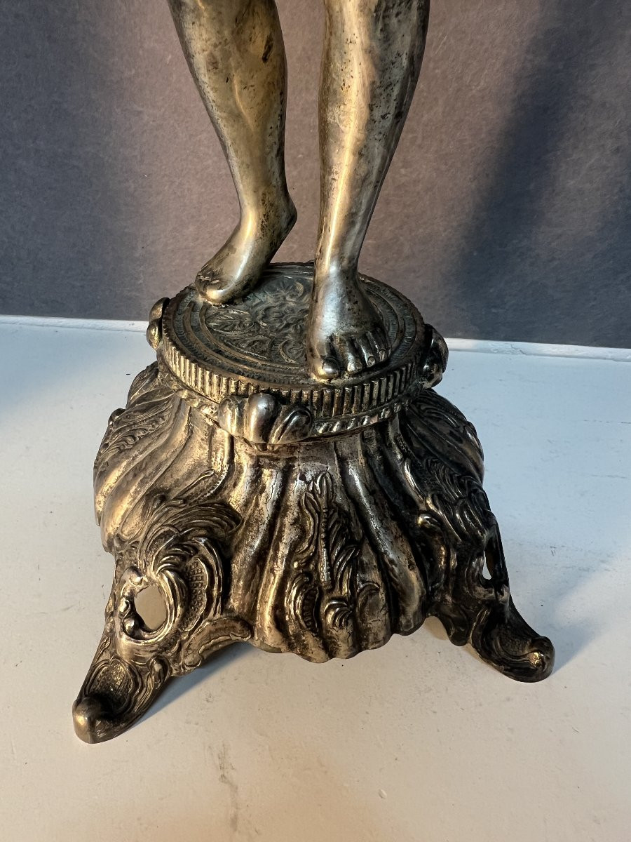 Grande paire de candélabres d’exception à décor mythologique. Époque début XXe siècle, 72,5 cm-photo-3