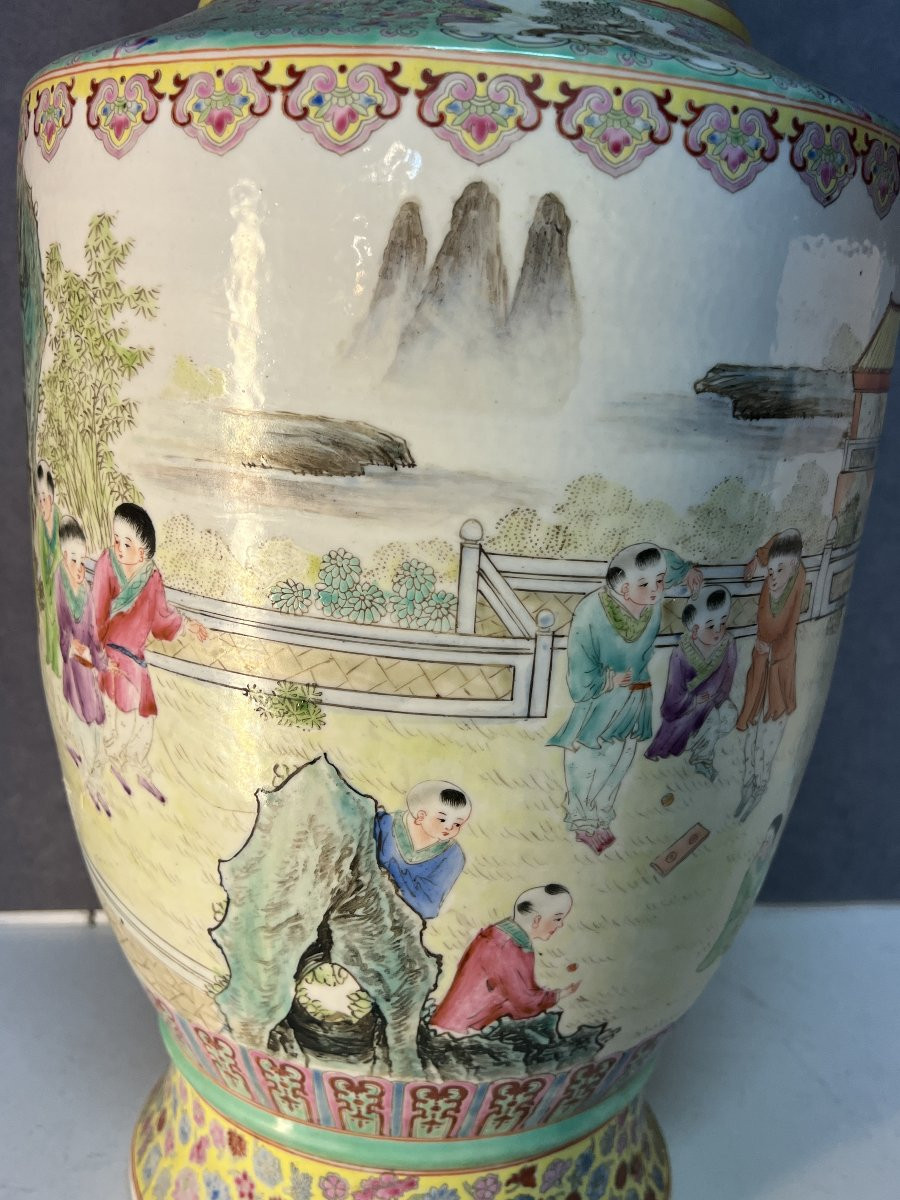 Large Baluster Floor Vase, Famille Rose, Elegance And Tradition Of Asian Art, H 58 Cm-photo-4
