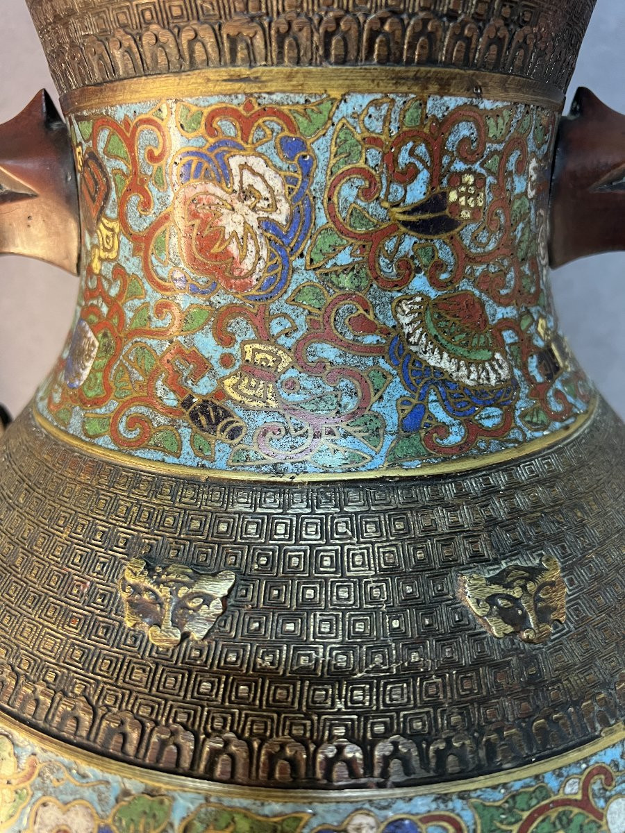 Grand vase XIXe en émaux cloisonné, Époque Meiji, hauteur 45.5 cm, anses zoomorphes-photo-4