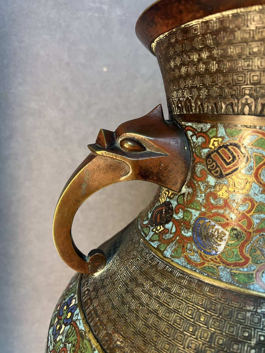 Grand vase XIXe en émaux cloisonné, Époque Meiji, hauteur 45.5 cm, anses zoomorphes-photo-4