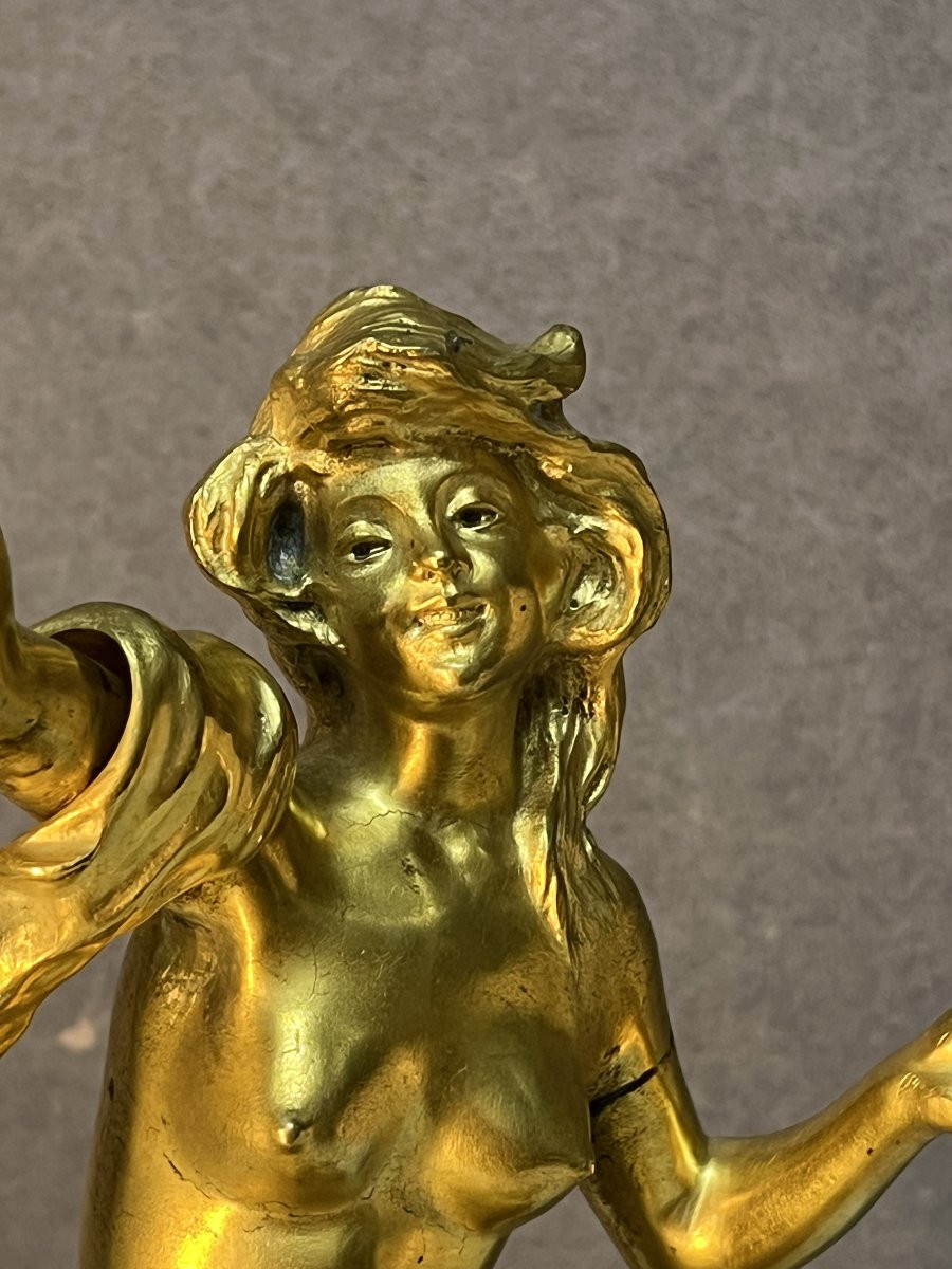 Sculpture en bronze doré signé E. Rousseau, jeune femme nué assise sur un chapiteau, XIXe-photo-3