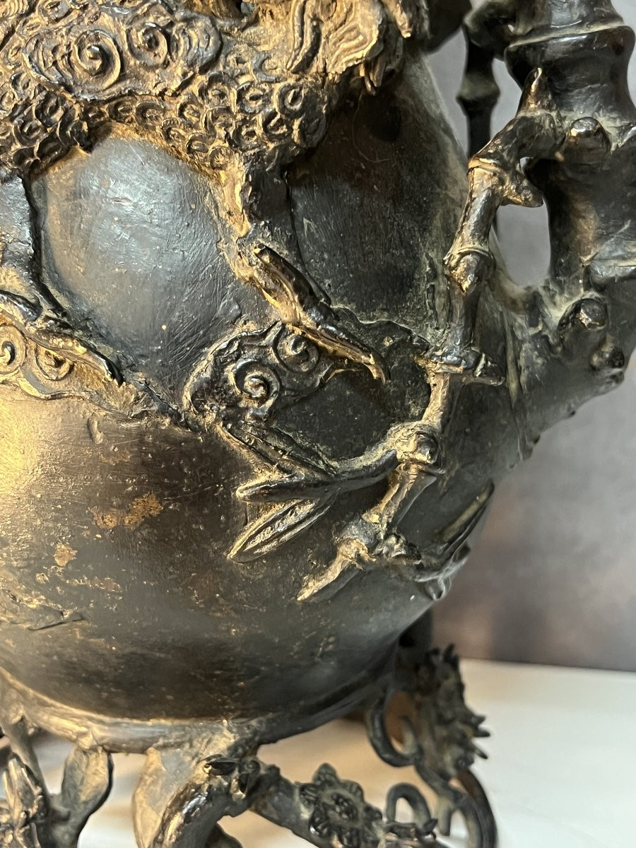 Antique Chinese Ewer In Solid Bronze, 19th Century, Carved In Relief With Dragons And Mice, H 34.5 Cm-photo-2