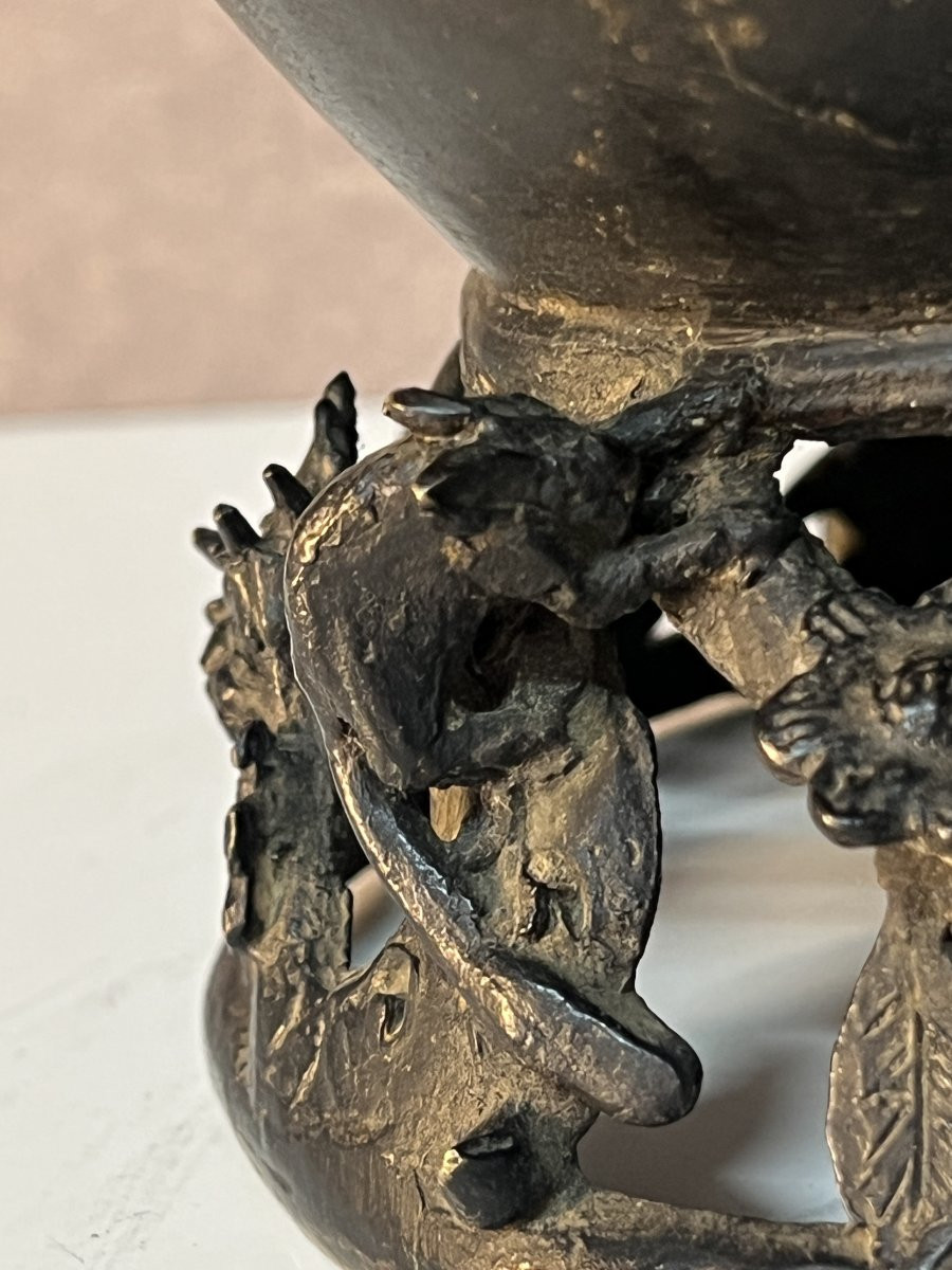 Antique Chinese Ewer In Solid Bronze, 19th Century, Carved In Relief With Dragons And Mice, H 34.5 Cm-photo-4