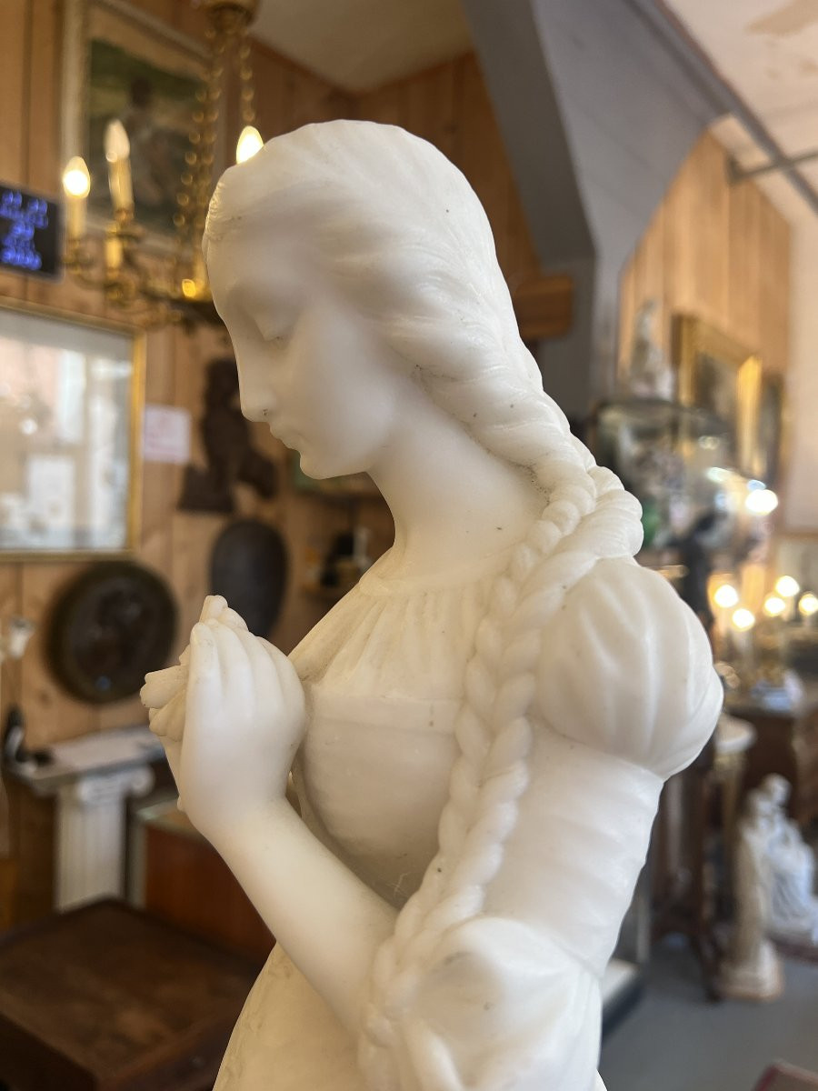 Sculpture en marbre signée Aristide De Ranieri (1865-1954)  L’Effleurement de la Margueritte-photo-4