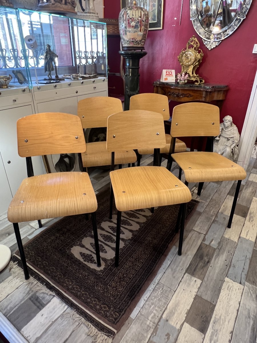 Série de 5 chaises modèle " Standard " Jean Prouvé et éditées par Vitra, de 2016,  NO CHINE-photo-2