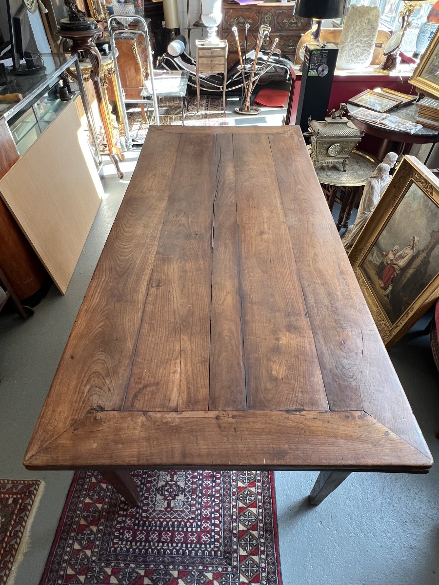 Table campagnarde en bois massif : Élégance et fonctionnalité pour vos repas en famille, XIXe -photo-5