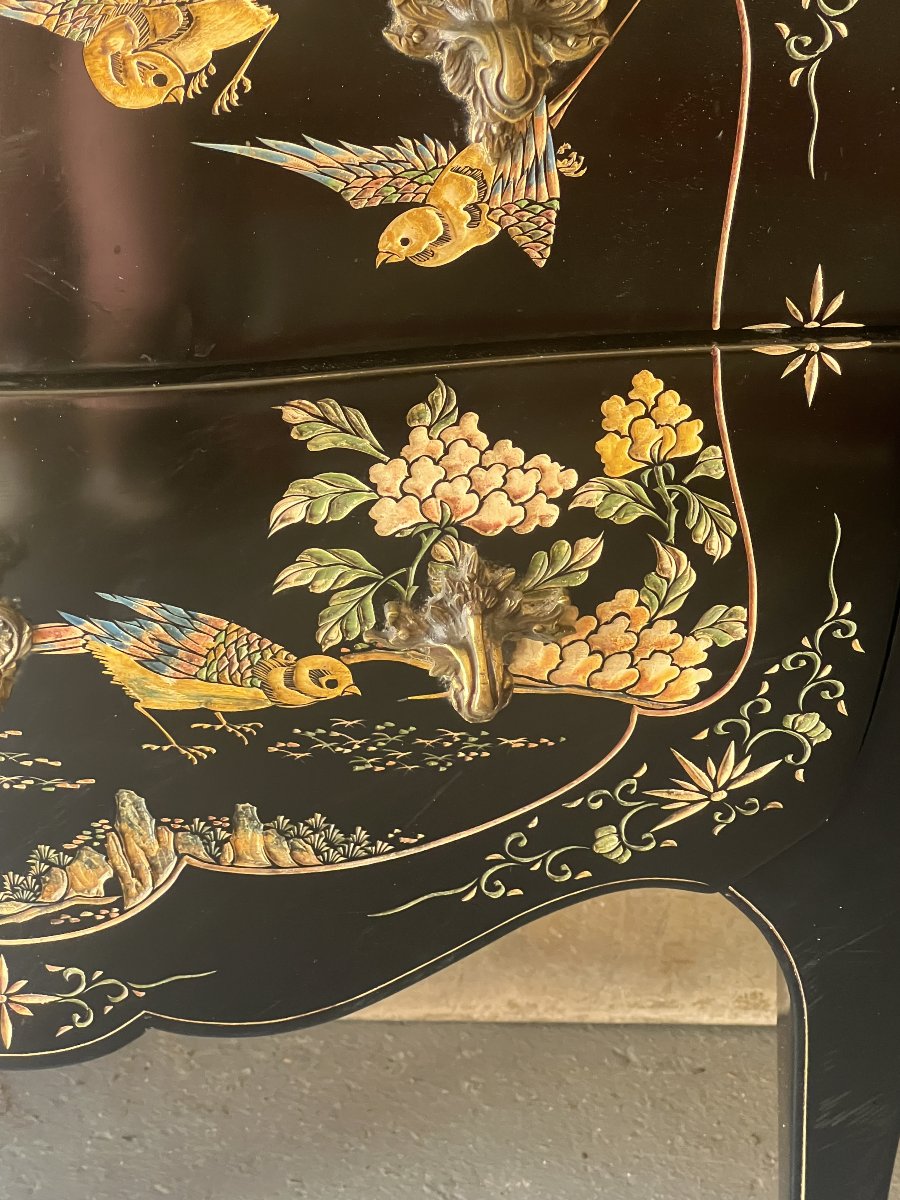 Commode galbée en bois laqué à décor chinois – XXe siècle (vers 1950-1960)-photo-4