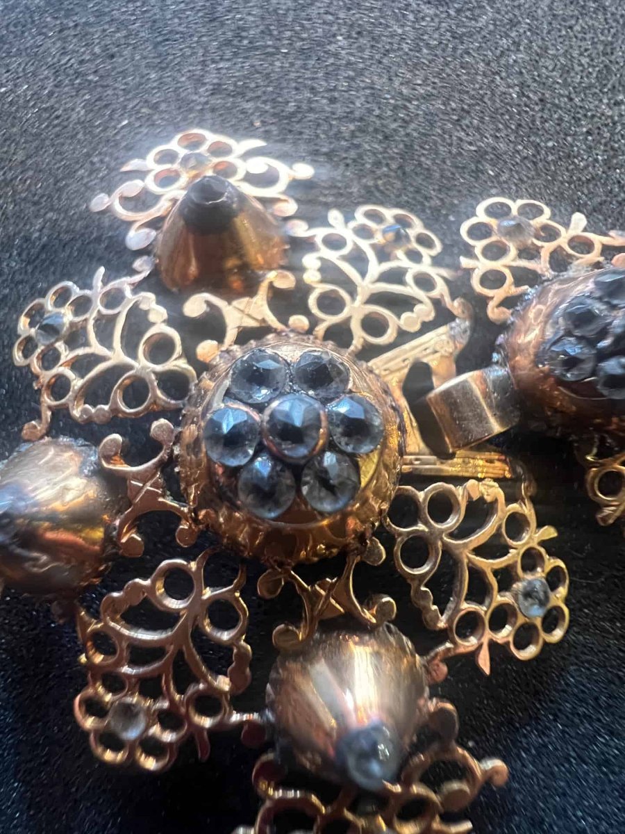 Croix Normande de Rouen en or 18 carats, époque Premier Empire (1809-1819). Poids brut 5 grs-photo-1