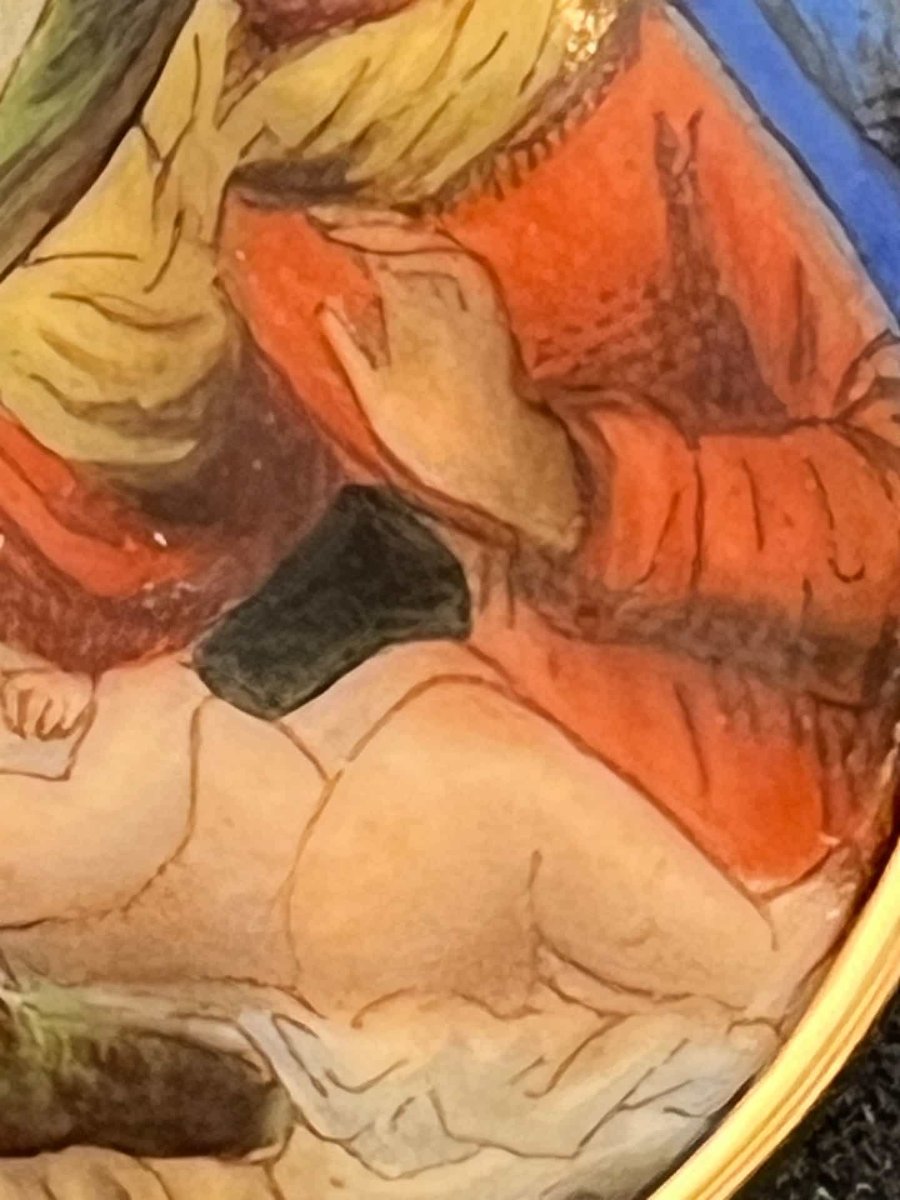 Broche ancienne en porcelaine et monture en or 18 carats, la vierge à l'enfant-photo-2