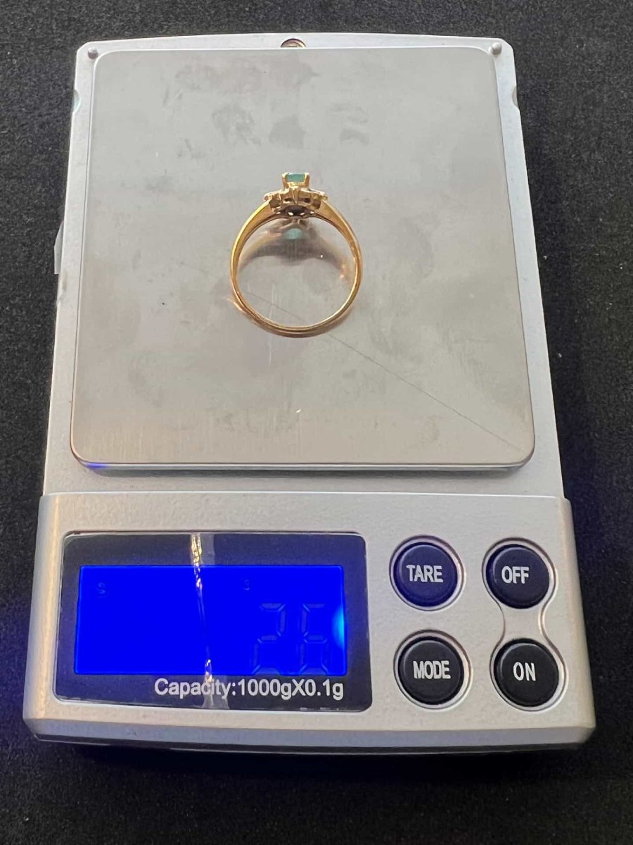 Bague Marguerite en or jaune 18 carats. Émeraude et diamants, taille 54, poids brut 2.6 grs-photo-7