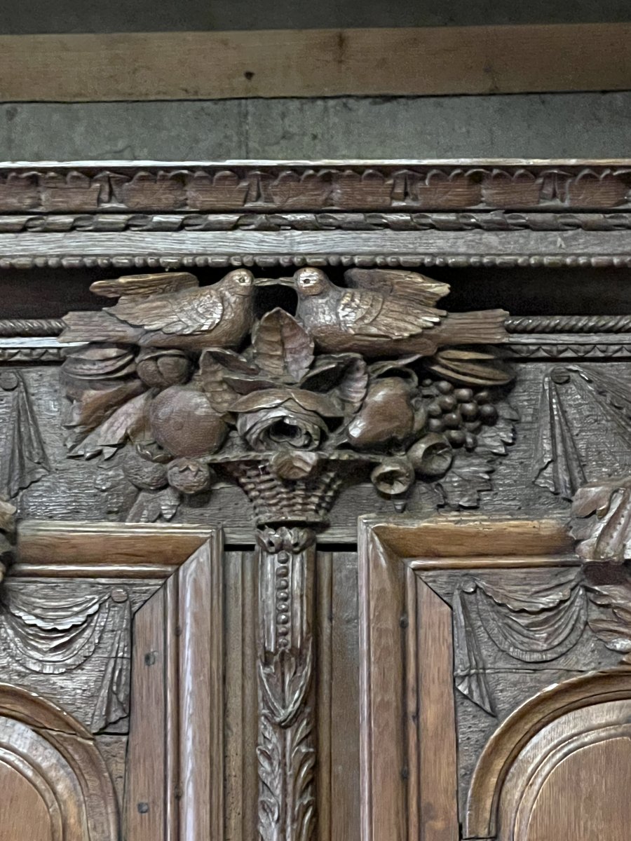 Armoire  de mariage en chêne. Chef-d’œuvre d’élégance et de tradition Normande du XIXe siècle-photo-2