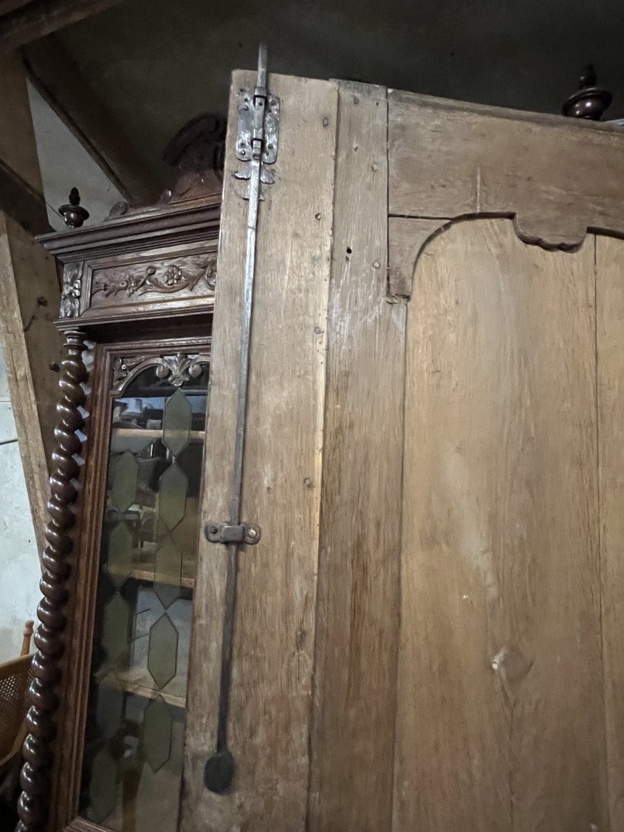 Armoire  de mariage en chêne. Chef-d’œuvre d’élégance et de tradition Normande du XIXe siècle-photo-6