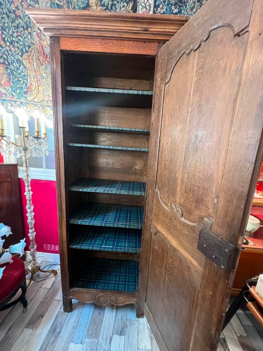 Bonnetière Normande en chêne sculpté du XIXe siècle, ouvrant à une porte, Hauteur 213 cm-photo-6