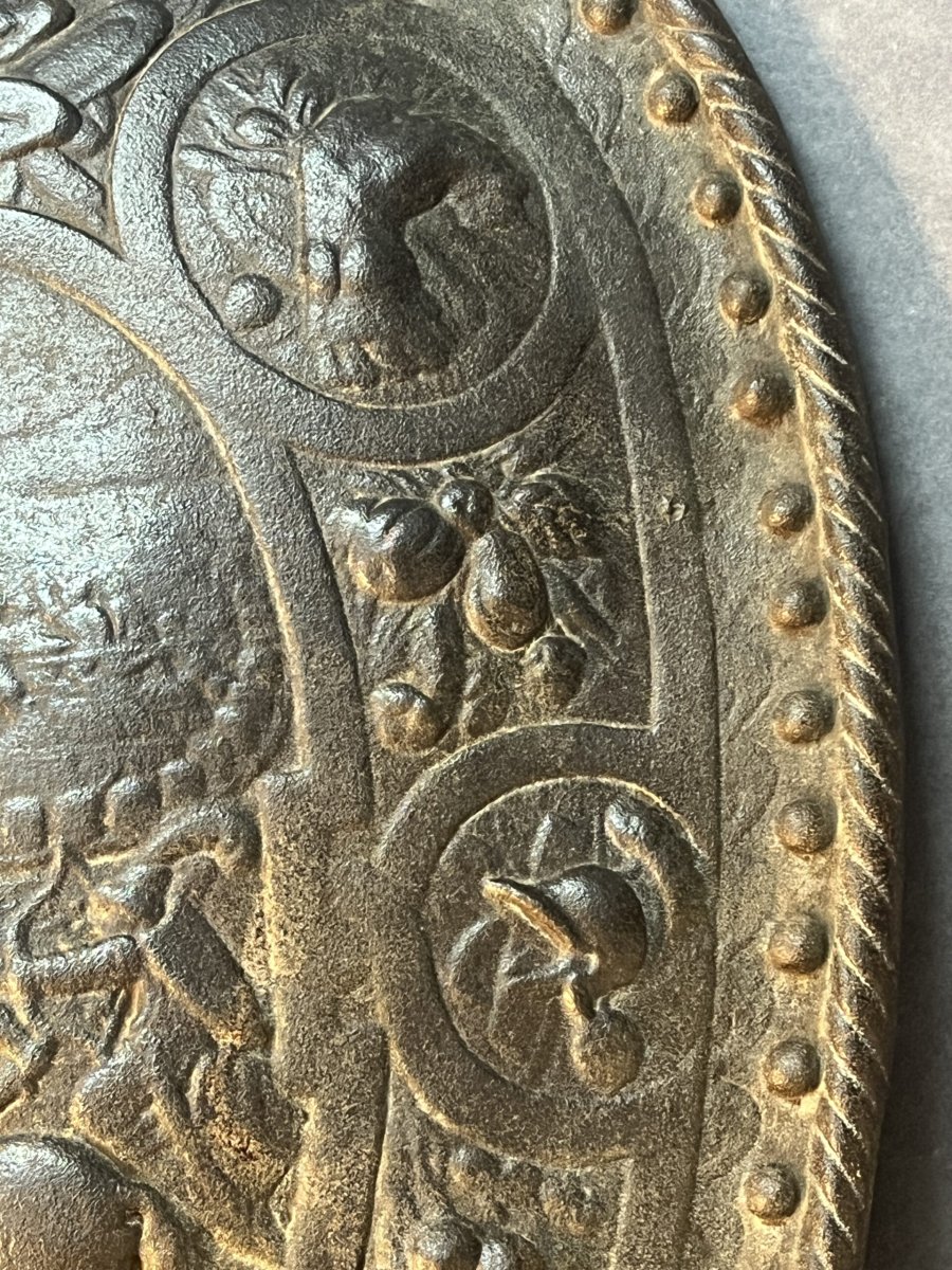 Decorative Parry Shield Inspired By An Iconic Historical Model From The Reign Of King Henry Ii-photo-5