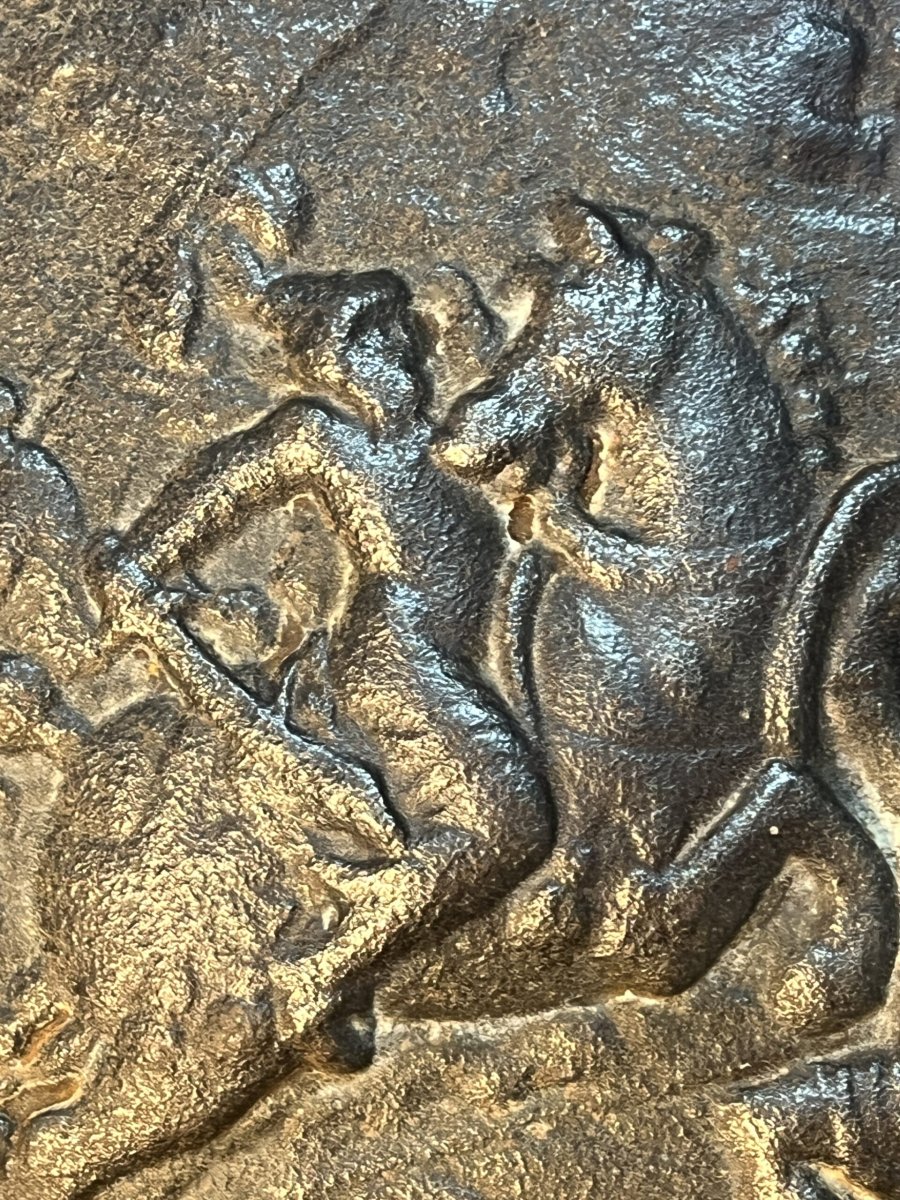 Decorative Parry Shield Inspired By An Iconic Historical Model From The Reign Of King Henry Ii-photo-6