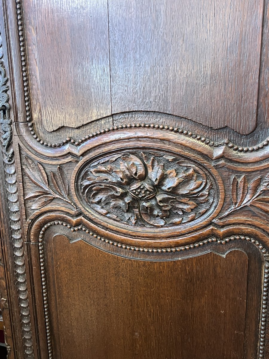 20th-century Normandy-style Chest Of Drawers Made Of Carved Oak, With A Single Door; Height: 212 Cm-photo-4
