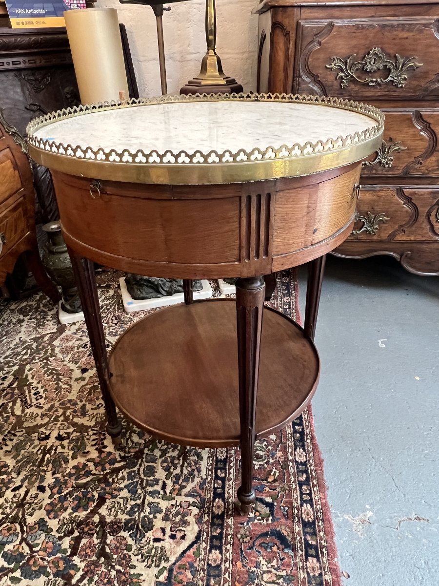 table bouillotte Louis XVI en acajou massif et placage, dessus marbre blanc, époque XVIIIe -photo-4