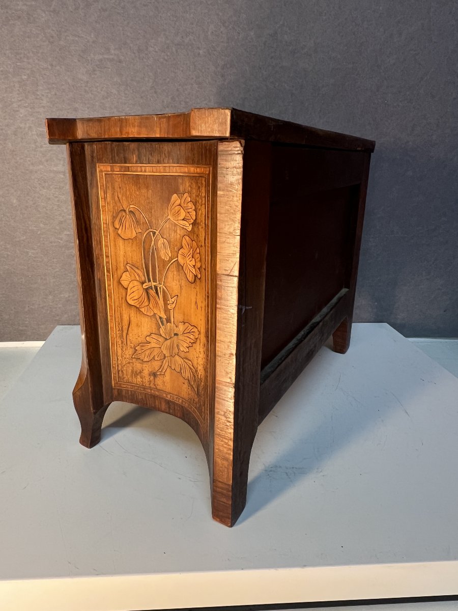 Commode dites de maîtrise en bois de placage et marqueterie à décor de masque de grotesque XIXe-photo-3