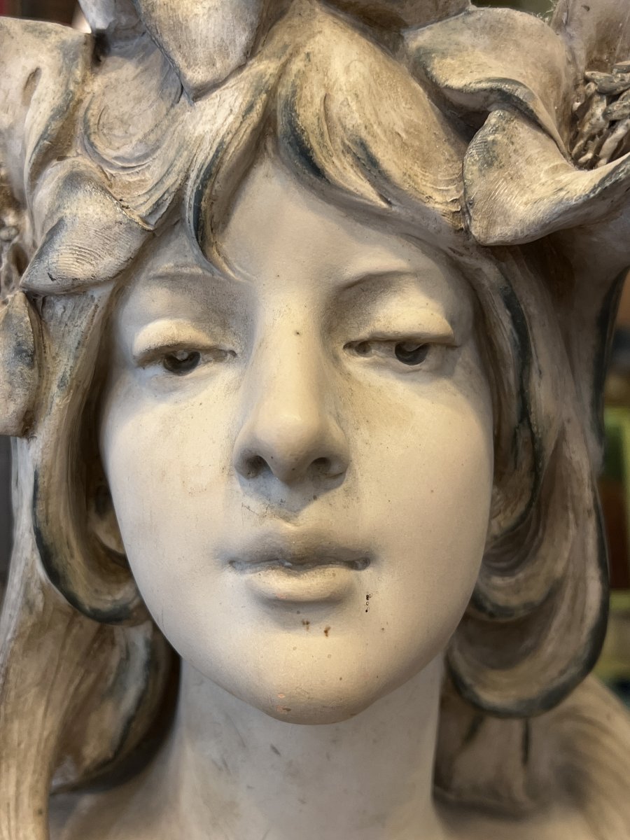 Marcel Debut, Buste en terre cuite d'une jeune femme aux fleurs, Époque Art Nouveau-photo-3