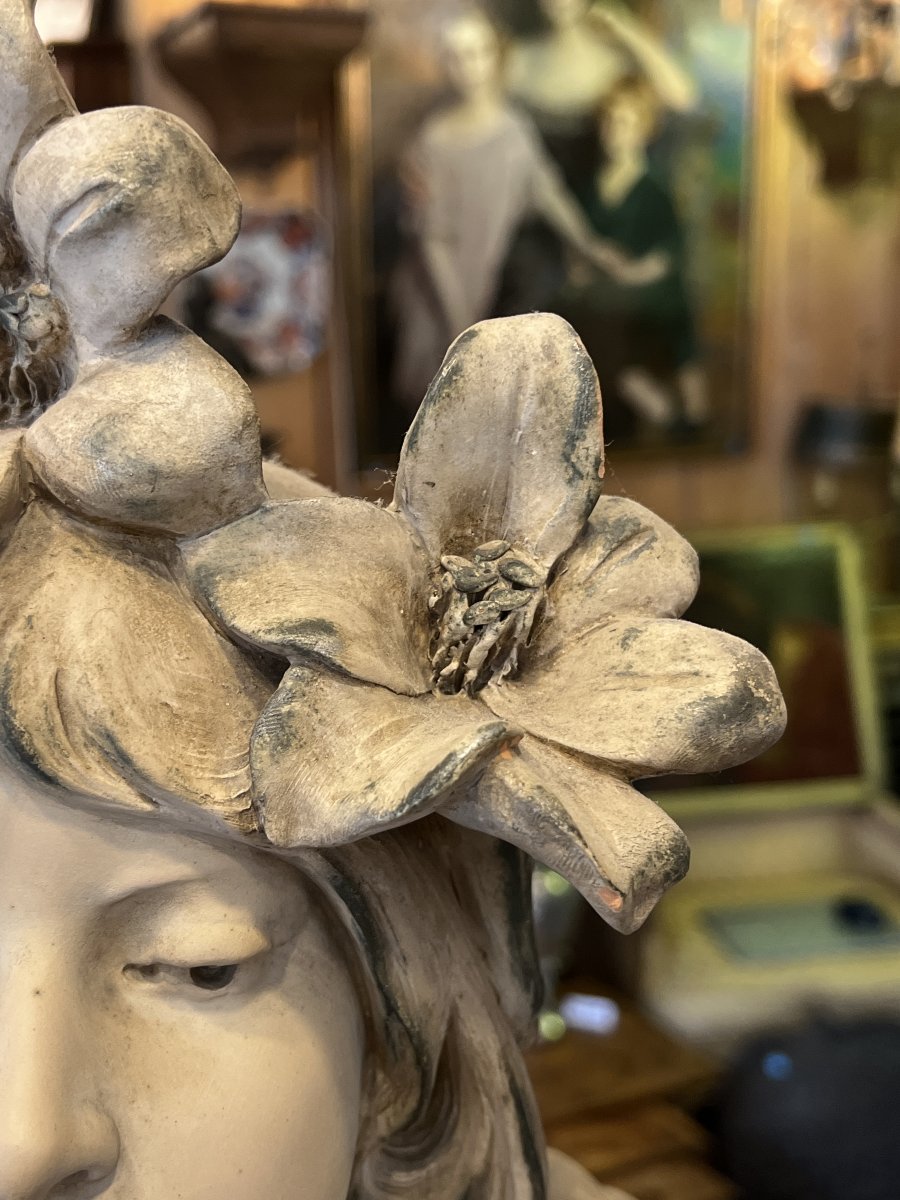 Marcel Debut, Buste en terre cuite d'une jeune femme aux fleurs, Époque Art Nouveau-photo-4