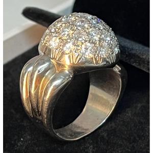 Very Beautiful And Imposing Dome Ring In White Gold Forming A Signet Ring Paved With Diamonds