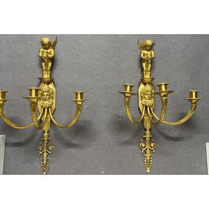 Grande paire d'appliques luminaire en bronze doré 57 cm, époque Empire, Tête barbu et chérubin