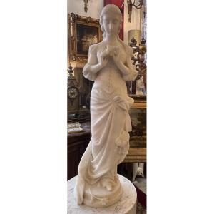 Sculpture en marbre signée Aristide De Ranieri (1865-1954)  L’Effleurement de la Margueritte