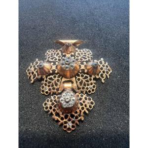 Croix Normande de Rouen en or 18 carats, époque Premier Empire (1809-1819). Poids brut 5 grs