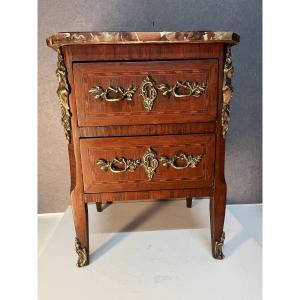Commode miniature dite de maîtrise en bois de placage et marqueterie, époque fin du XVIIIe