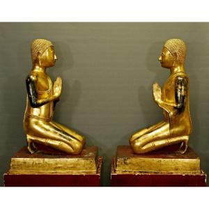 Paire Grands Disciples De Bouddha En Bronze Doré Thaï Antique. Temple Bouddhiste. Votif. Prière