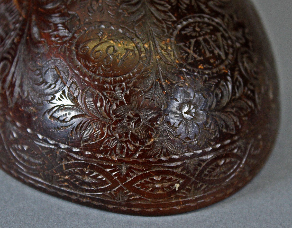 Noix De Coco Sculptée Antique Coupe  Gravé Aix 1899-photo-2