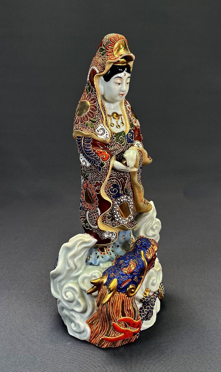 Ancien Bodhisattva Japonais Kannon Porcelaine Satsuma Dragon nuage Période Taisho-photo-2