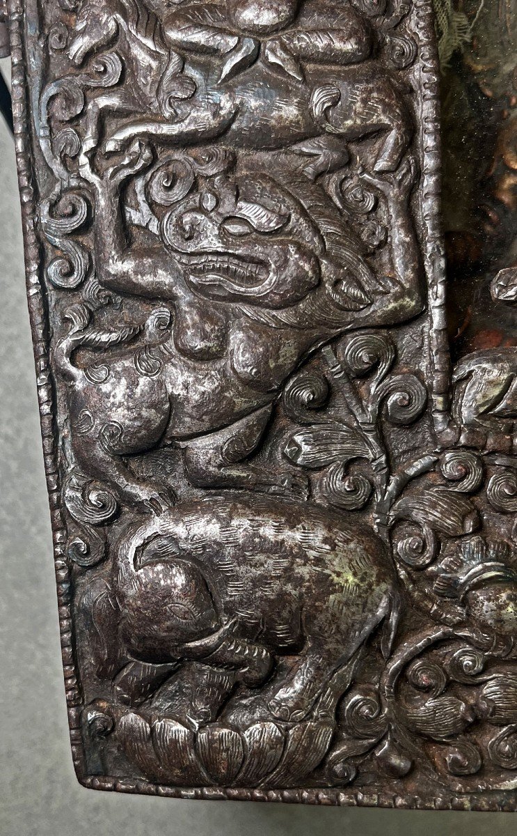 Gau Tibétain Antique Etui Amulette Rituel Bouddhique Padmasambhava Gourou Rinpoché Tsa Tsa-photo-2