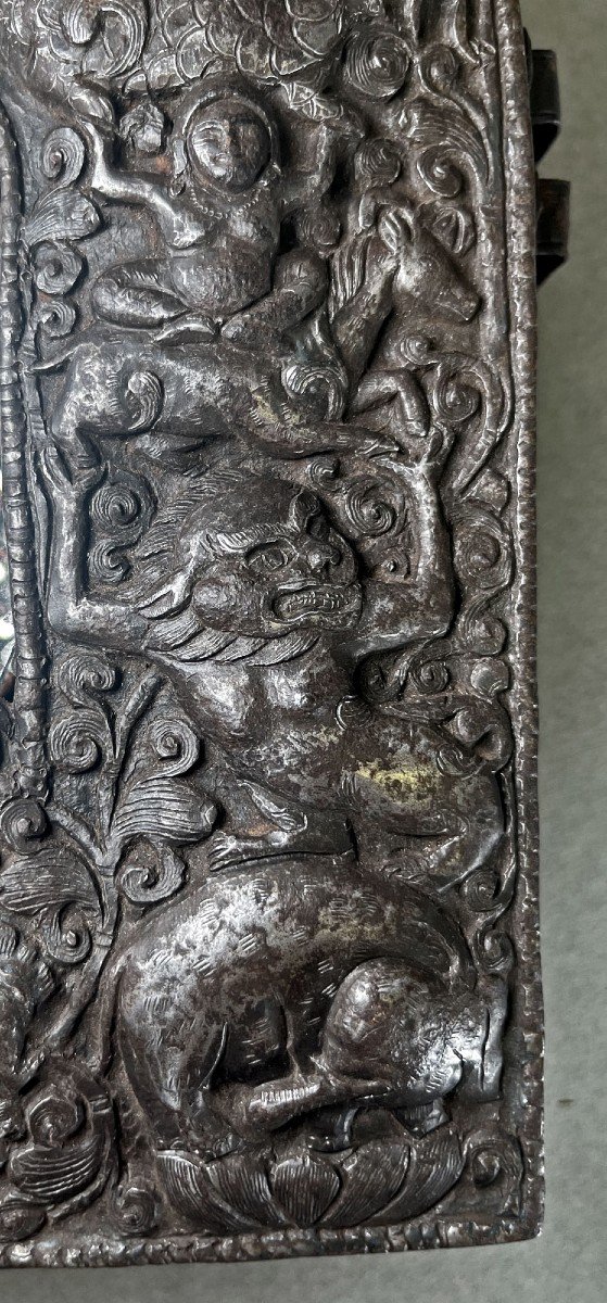Gau Tibétain Antique Etui Amulette Rituel Bouddhique Padmasambhava Gourou Rinpoché Tsa Tsa-photo-4