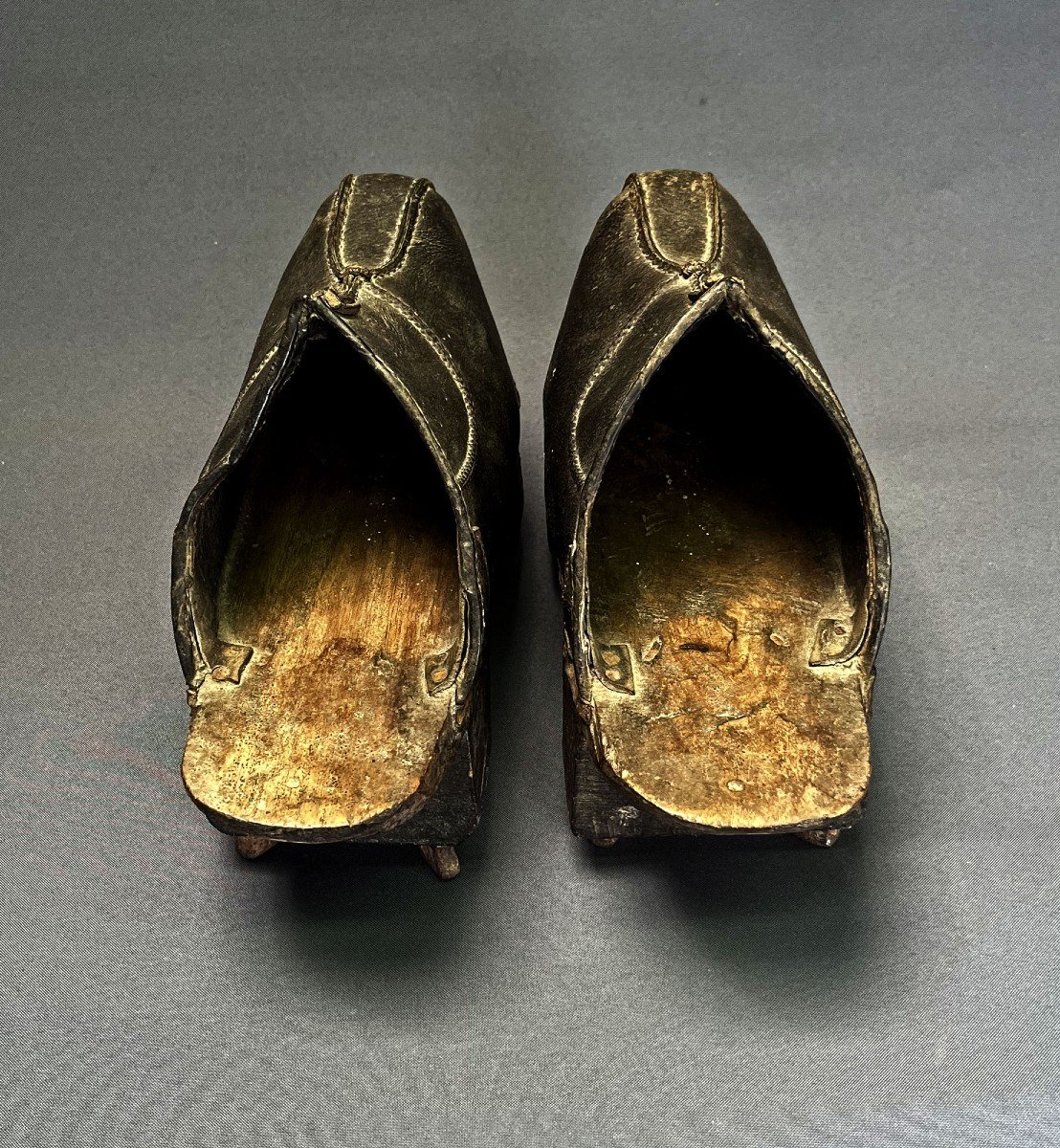 Sabots Ou Chaussures De Rizière En Cuir Et Bois Chinois Antiques-photo-4