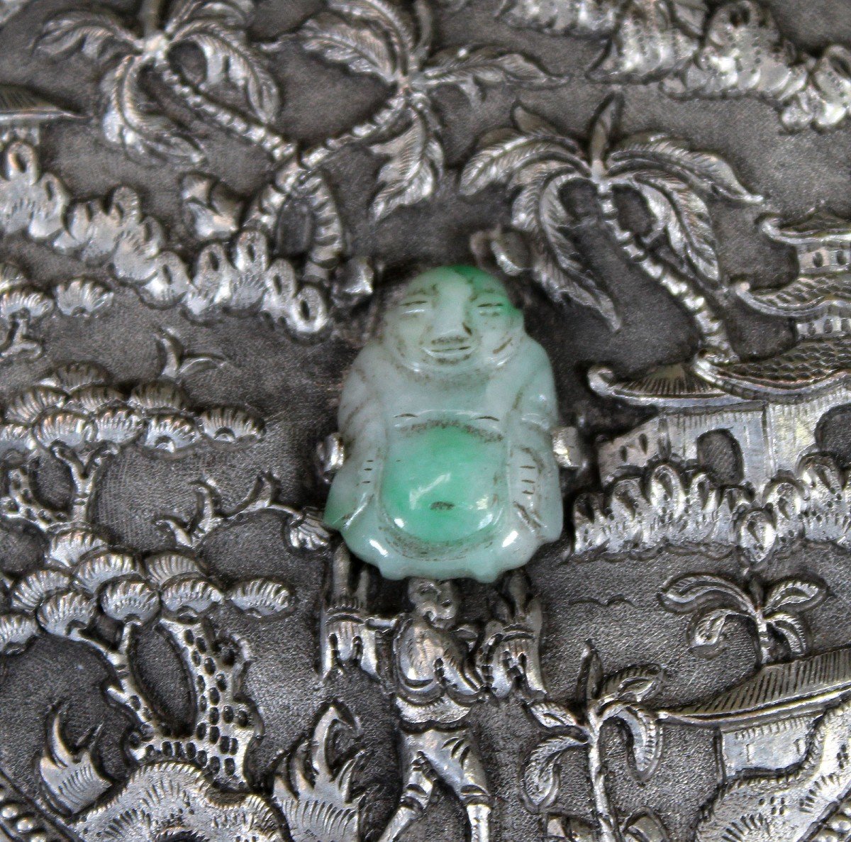 Vietnamese Antique Powder Compact With Jade Buddha-photo-2