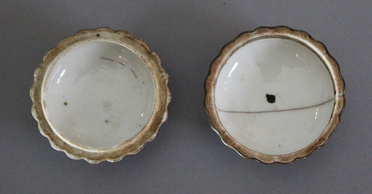 Antique Bencharong Thai Thailand Porcelain Seal Paste Box-photo-1