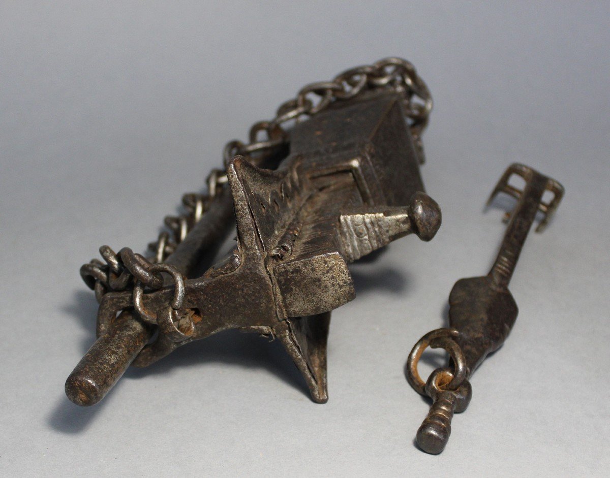 Important Large Padlock From Tibetan Or Nepalese Buddhist Temple Antique Lock-photo-3