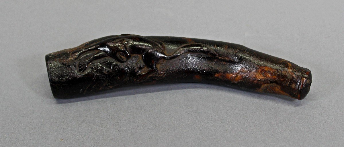 Pipe à Tabac Japonaise Ancienne En Corne Sculptée Période Edo Tigre