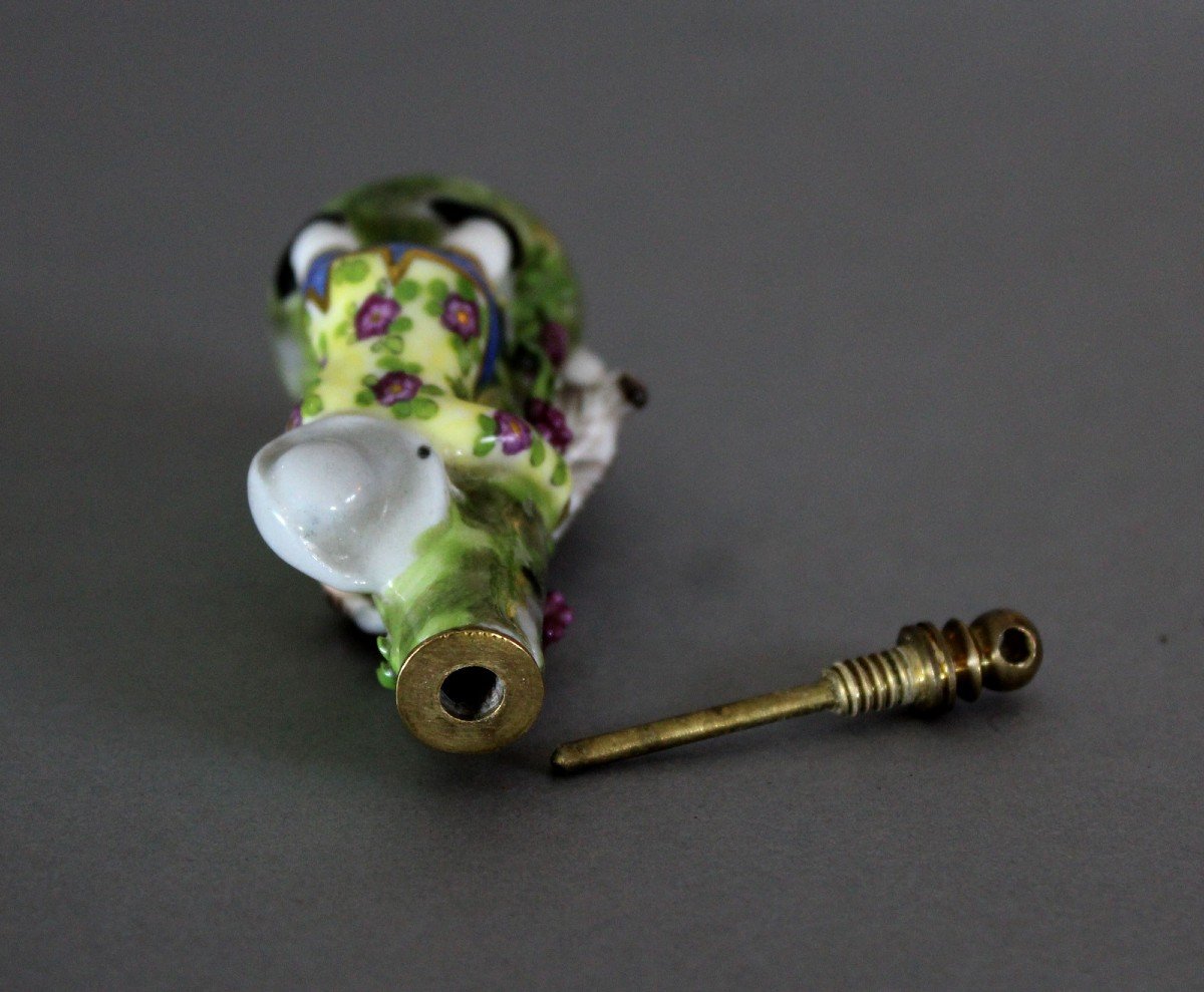 Bouteille De Parfum En Porcelaine De Ludwigsburg Garçon Avec Une Chèvre-photo-1