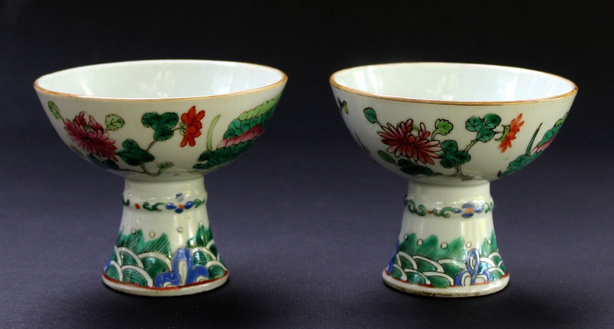 Paire De Coupes Anciennes En Porcelaine Chinoise. Famille Rose. Chine. XIXe Siècle.-photo-2