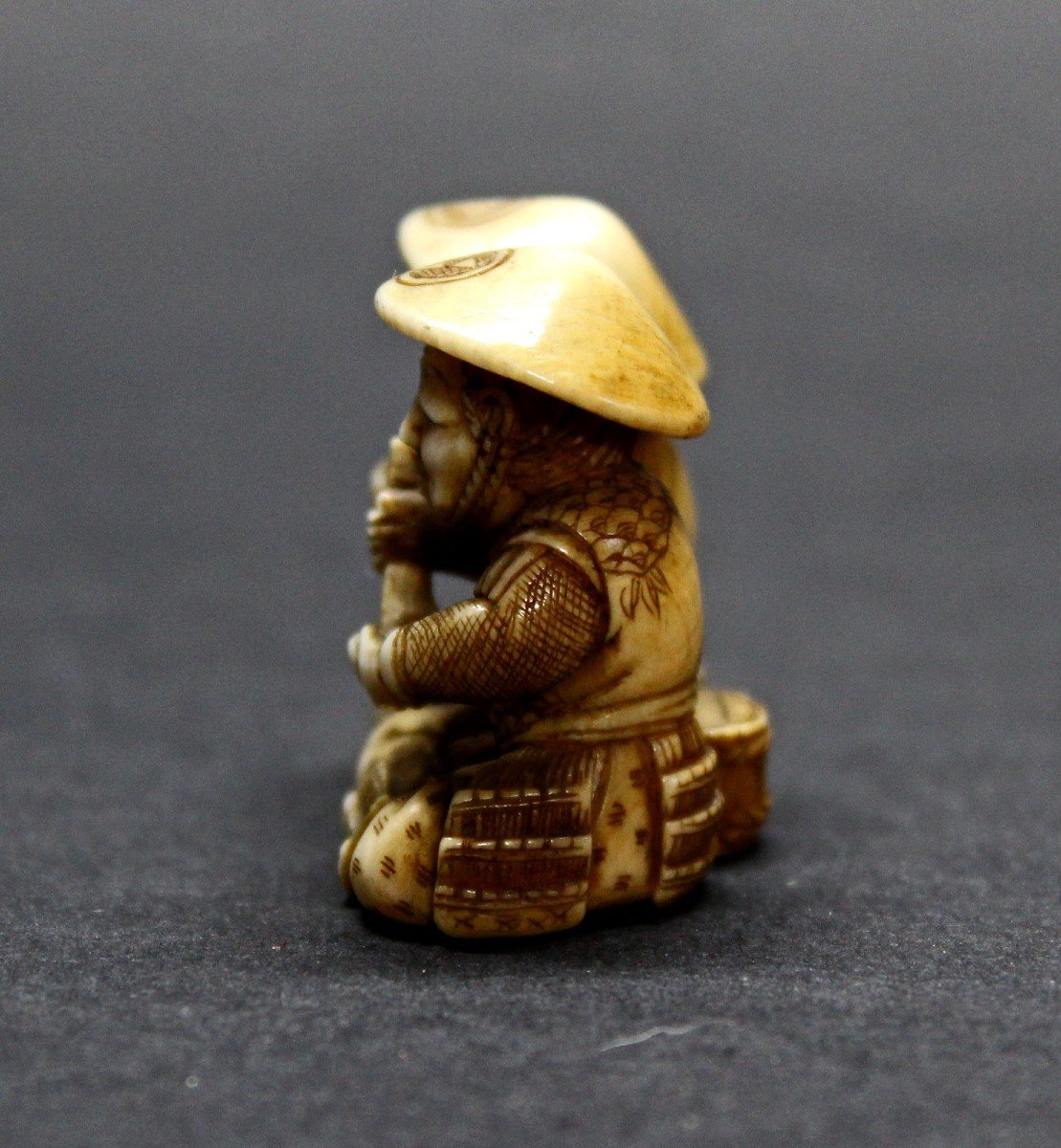 Antique Japanese Ivory Netsuke Signed Tomochika Rare Subject Rice Eaters -photo-2