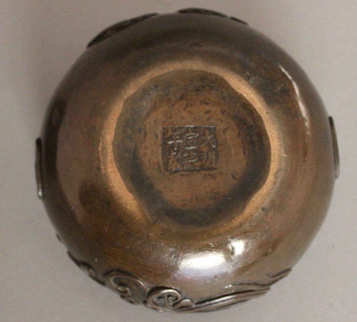 Antique Chinese Bronze Hand Warmer Ming Dynasty Chenghua Mark-photo-3