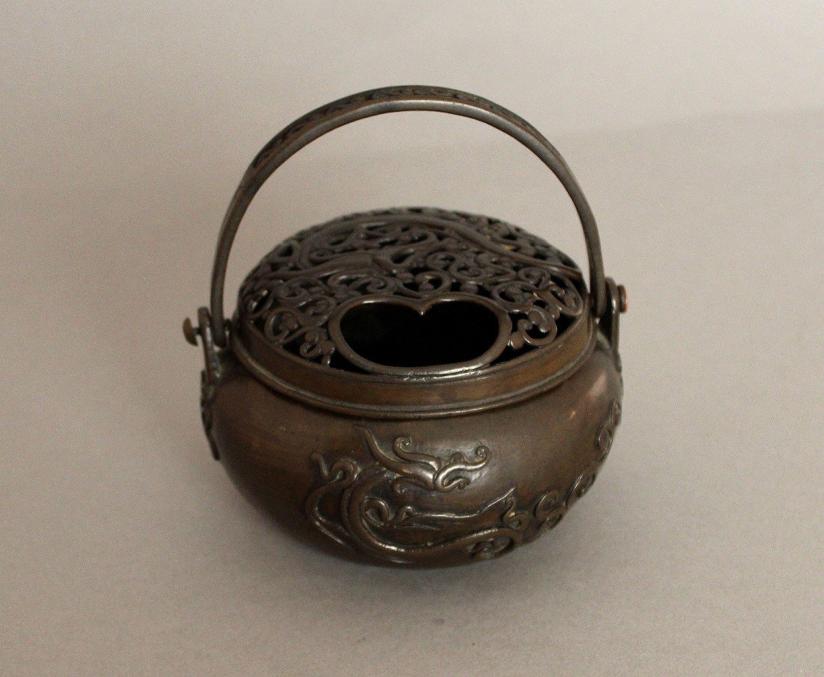 Antique Chinese Bronze Hand Warmer Ming Dynasty Chenghua Mark