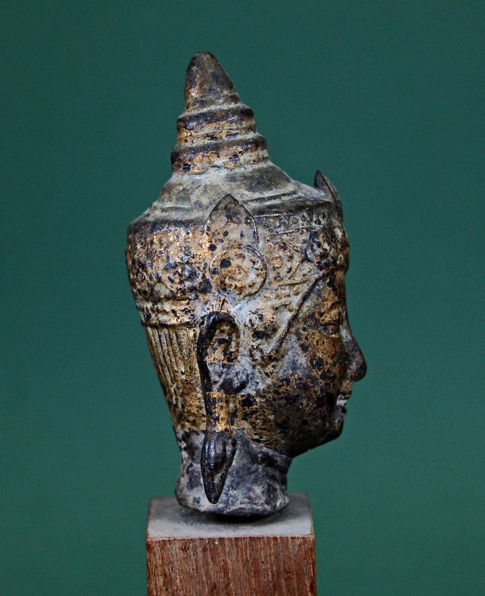 Petite Tête De Bouddha Couronnée Et Ornée De Bijoux, En Bronze Thaïlandais d'Ayutthaya XVIIéme-photo-2