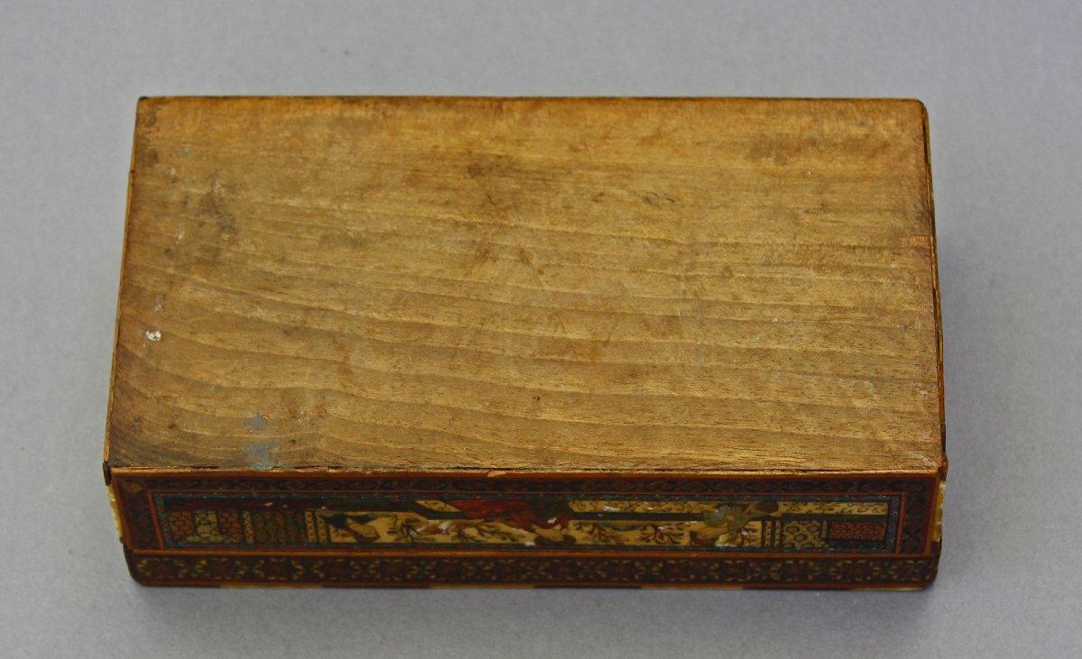 Coffret Persan Ancien Qajar Peint, Incrusté Et Calligraphié.-photo-3