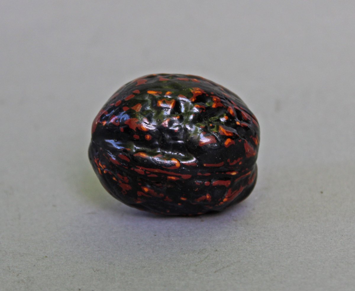 Antique Japanese Lacquer Netsuke Kurumi (walnut) -photo-2